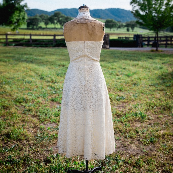 Vintage ~ Cream Lace Strapless approx. size 8 - Picture 4 of 6